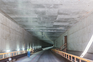  5)&nbsp;&nbsp;&nbsp;&nbsp;&nbsp;&nbsp;&nbsp;&nbsp; The view from the north towards the completed southern tunnel entrance
 