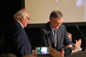  15	Piergiorgio Grasso, vice-president of the ITACET Foundation, pays tribute to Dr. Martin Herrenknecht (on the left) 