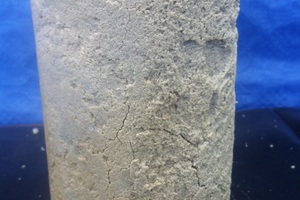  4	Crack formation in test sample 3 after six weeks in flowing sulphate water (Test 2) 