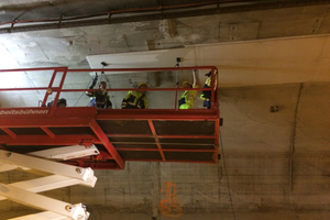  Fixing of the Tx fire protection boards to the tunnel ceiling 