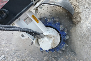  <div class="bildtext_en">Kemroc universal cutters of the series ES (Flexator) can be used for various cutting tasks in tunnelling and infrastructure construction</div> 