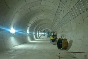  Die Pariser Metrolinie 14 wurde von 2012 bis 2017 bereits in Richtung Norden verlängert. Mit Hochleistungsankern und Gewindestangen von Fischer wurden im Tunnel die Konsolensysteme der Stromleitungen angebracht 