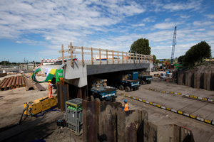  Shifting process of the ceiling element for the A4/A13 connecting arc 