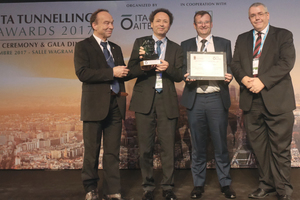  Delighted representatives of the winning project from Hong Kong – the MTR Shatin to Central Link 