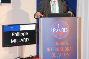  1	Philippe Millard, Präsident des Kongress-Komitees, bei der Eröffnung der AFTES-Konferenz in Paris 