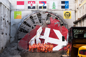  An important milestone for the continuous four-track east/west rail axis in Switzerland: Around 200 invited guests witnessed the successful breakthrough of the 2600 m long Eppenberg Tunnel in Gretzenbach  