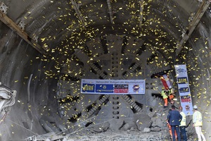  The Herrenknecht TBM “Käthchen” completed the second tube of the Bossler Tunnel on the new Wendlingen–Ulm railway line in early June 2018 