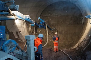  9	Spritzbetontests vor Vortriebsbeginn im Tunnel 