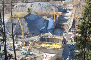  	Overview of the powerhouse with its tailrace channel 