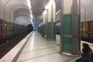  8	Dülferstraße underground station in Munich; platform	 