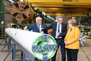  E-Power Pipe, Herrenknecht's new method for the trenchless installation of underground cables greatly impressed the Chancellor
 