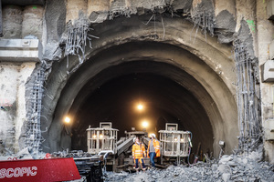  Nach rund zwei Jahren Vortrieb für den Tunnel Untertürkheim erfolgte Mitte November 2019 der Durchschlag der ersten von zwei Röhren im Bereich des künftigen Abstellbahnhofs 