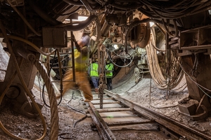  Mehr als ein Drittel der derzeit bestehenden Vortriebsrekorde wurden mit neu aufgebauten Maschinen erzielt. Die Robbins-TBM beim DigIndy-Projekt wurde 1980 gebaut und stellte beim Vortrieb in Indianapolis drei Rekorde in ihrer TBM-Klasse auf: beste Tages-, Wochen- und Monatsleistung 