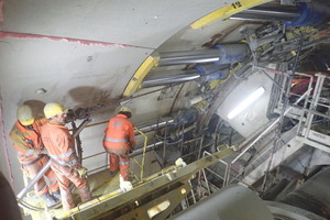  7 | Rotary drilling of grouting holes carried out through a drill hole in the shield (for probe drilling or special measure SM3, rock mass improvement with grout screen) 