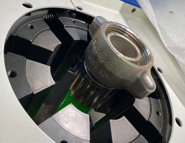  The fitting of the hose into the ferrule should only be carried out by a specialist or trained personnel
<br /> 