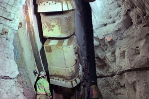  Installation of one of the smaller diameter cutterhead segments after being brought in by rail and lifted using hydraulic jacks 