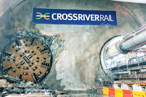  	TBM 2 schlägt in die Station Roma Street durch, TBM 1 befindet sich bereits in der Durchfahrt 