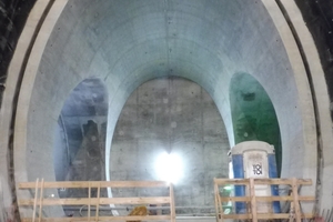  <span class="zahl_bildunterschrift">4</span>	Tube 1, track axis 251: concreting result at the intersection of the Connecting Structure B at the end wall of the access tunnel of the Prag intermediate point of attack 