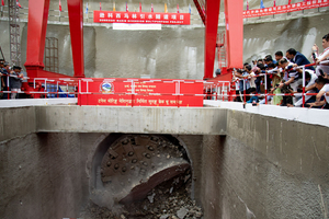  Die generalüberholte Robbins-Doppelschild-TBM mit einem Durchmesser von 6,4 m brach am 8. Mai 2024 fast ein Jahr vor dem geplanten Termin beim Sunkoshi Marin Diversion Multipurpose Project (SMDMP) in Nepal durch 