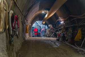  6	Tunnelling with an excavator at the working face 