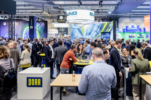  7	With potential customers, business partners, and old friends everywhere, it was impossible not to strike up a conversation at the Expo 