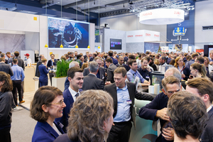  6	From early morning until late in the evening, the STUVA Expo was a true crowd puller 