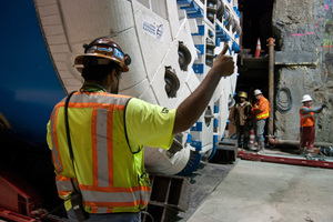  Zwei EPB-TVMs von Robbins führten Vortriebsarbeiten für das San Francisco Central Subway Projekt mit strengen Setzungsbegrenzungen von nur 13 mm aus 