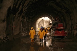  2 Visiting the access tunnel at Mauls in South Tyrol (Photo: BBT SE) 