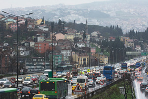  Istanbul, die türkische Metropole am Bosporus, ist so manches Mal wegen ihrer derzeit rd. 10 Mio. Einwohner lahm gelegt&nbsp;&nbsp;&nbsp; 
(Foto: Herrenknecht) 