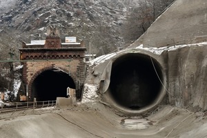  Bau der zweiten Röhre des Kaiser-Wilhelm-Tunnels auf der Moselstrecke Koblenz–Trier (Foto: H. Peierl) 
