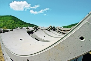  Curved shape: The first lining segments on the island have a special design, they are trapezoidal 