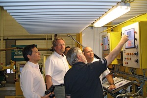  8  Explaining the latest grouting technology: specialists from Atlas Copco Craelius at the Marsta factory near Stockholm       