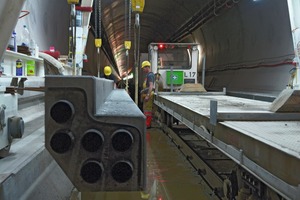  2  Laying the precast concrete parts for the benches in the Amsteg TA 