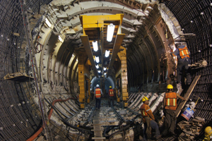  Metal formwork for placing the secondary lining of the tunnel 