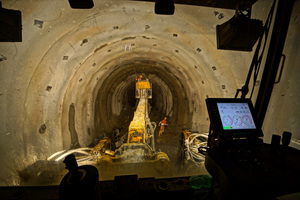  <div class="bildtext_en">Driving operations for the evacuation tunnel began in September 2014 at Tulfes and Ampass within the Tulfes–Pfons contract section</div> 