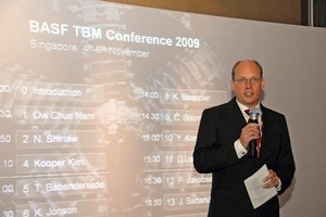  Lars Langmaack, Technical Manager TBM – Meyco Global Underground Construction, begrüßt die Teilnehmer der TBM-Konferenz 