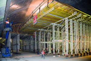  NOEtec formwork carriages for the emergency bay (left) and ventilation gallery (right) 