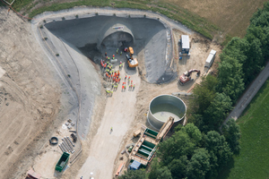  Der Zwischenangriff Umpfental bei Gruibingen ermöglicht den Vortrieb des Boßlertunnels von der Mitte des Tunnels aus 