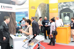  <div class="bildtext_en">The exhibition was held in marquees set up at two different locations, and many exhibitors had to content themselves with a less than optimal attendance</div> 