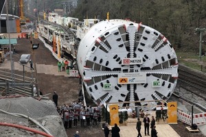  Tunnelvortriebsmaschine bei der Andrehfeier am 10. April 2010 