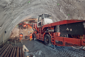  Since May 2016, the drill and blast excavation of the nearly 3000 m long second Perjen Tunnel in Austria has been underway. All works and all costs are currently on schedule 