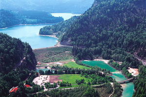  1)	Sylvenstein Reservoir with a storage volume of 79 million m³ | 