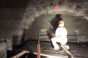  Cross-passage: Support with shotcrete as part of the refurbishment work 