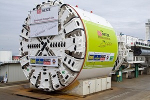  The tunnel boring machine at the manufacturer‘s shop 