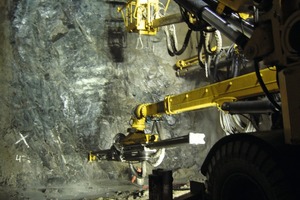  4  Drilling operations in the Kroksberg Tunnel 