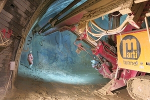  Der Tunnel de Court ist der letzte Tunnel des schweizerischen Infrastrukturprojekts “A16 Transjurane”; Ende Januar 2015 fand der Durchschlag des 705 m langen, einröhrigen Tunnels statt 