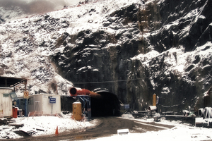  Portal of the Punta Olimpica Tunnel – work during a snowfall 