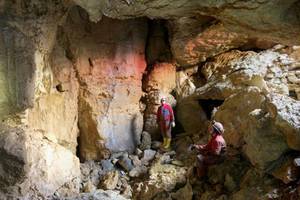  15)	Am Tunnel Widderstall wurde der bisher größte Karsthohlraum auf den Baustellen der Albhochfläche entdeckt | 