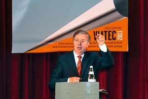  Pat Cox, EU coordinator of the TEN axis 