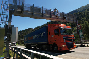  The thermal portal hardware is set up in front of the entrance to the Karawanken Tunnel. It can also be installed at any desired signal or toll bridges as was the case during the test phase, as seen in the picture 